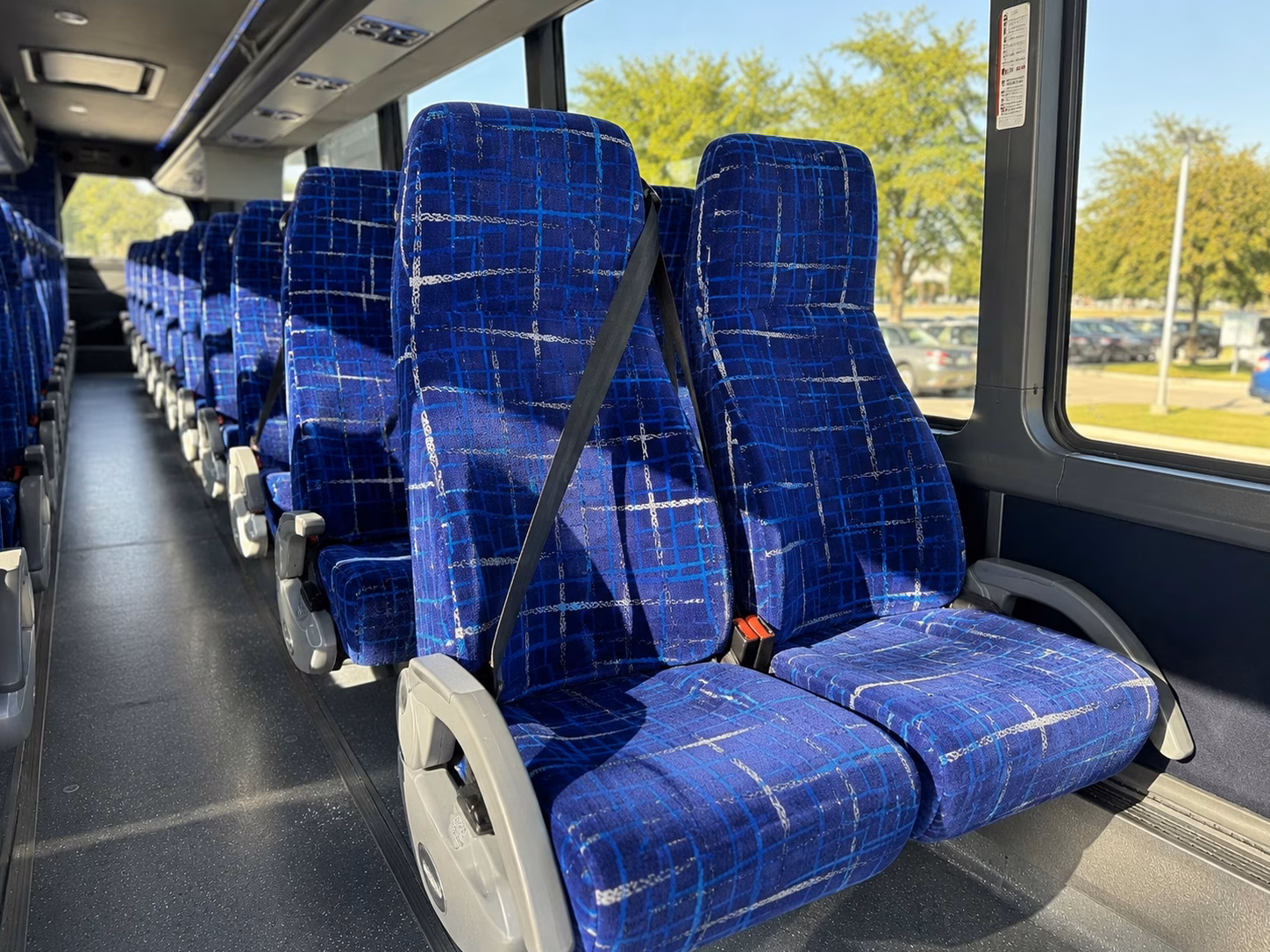 renton charter bus rentals for youth group retreats